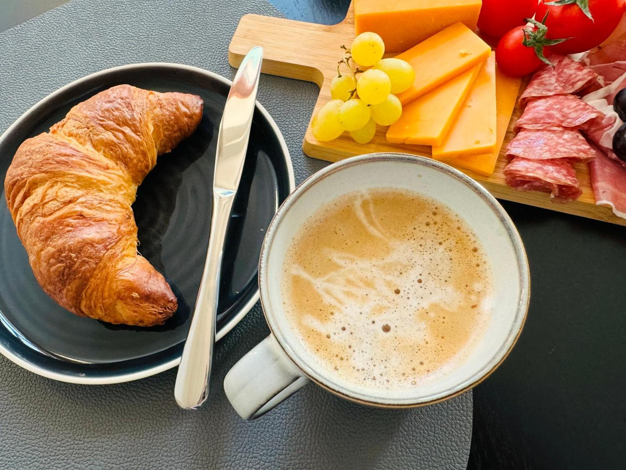 Superhosts Zentrum - Parkplatz - Badewanne - Netflix - Kaffee BRE Eksteriør billede
